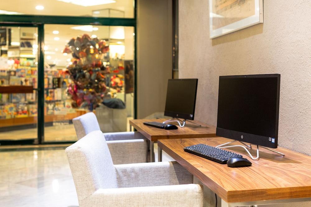 La Joya Pachuca Hotell Eksteriør bilde Computers in a hotel