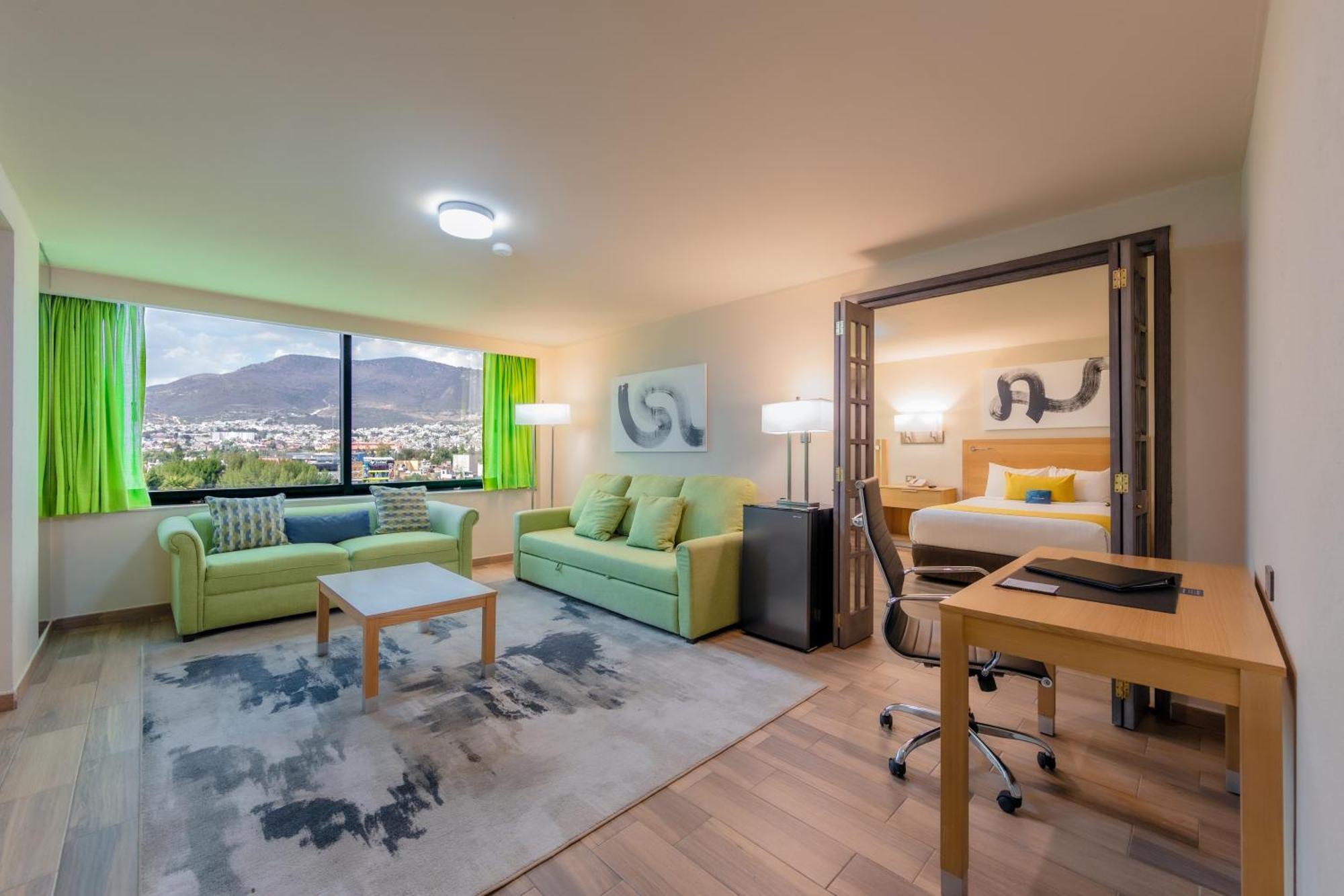 La Joya Pachuca Hotell Eksteriør bilde A typical studio apartment