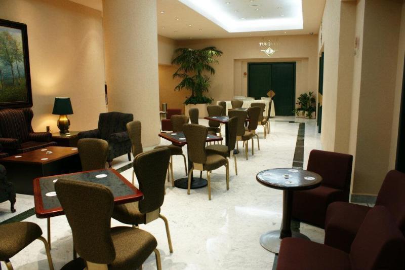 La Joya Pachuca Hotell Eksteriør bilde The lounge at the airport